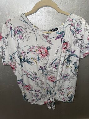 Buffalo David Bitton White Floral Tie-Front Short Sleeve Tee